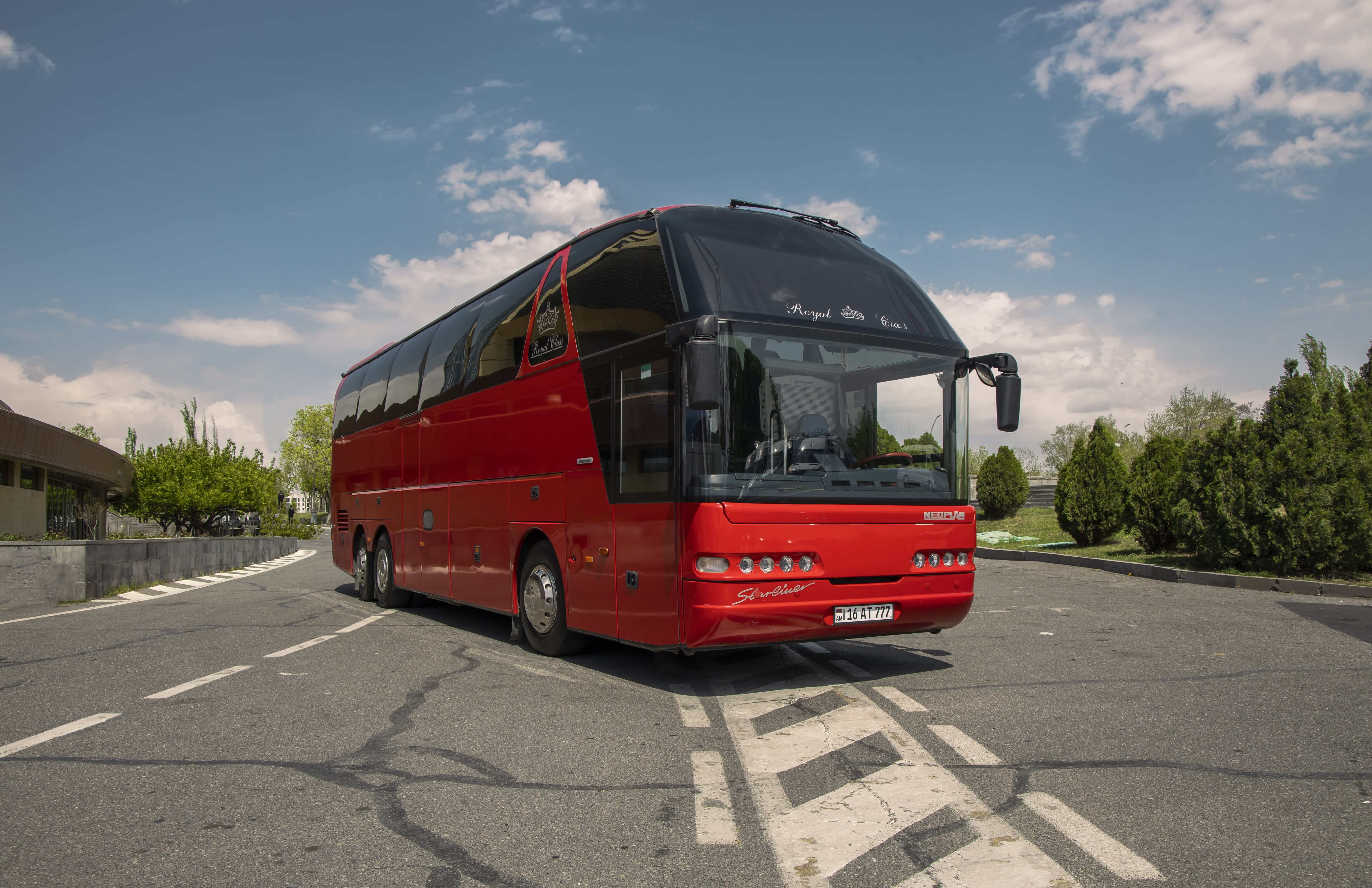NEOPLAN 516